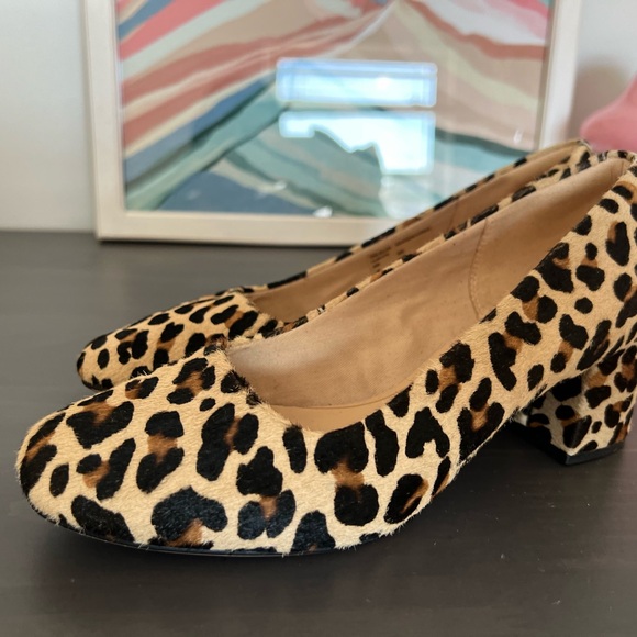 Clark’s shoes animal print size 7 - Picture 1 of 4
